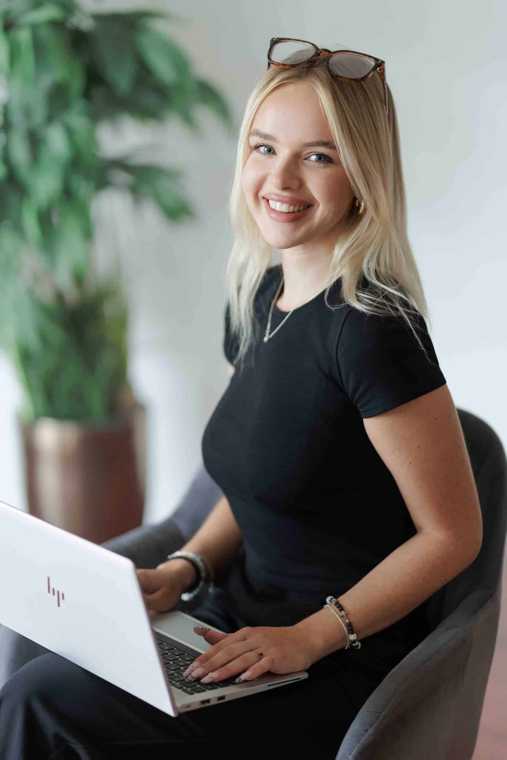retusz-agata-zatorska-profoto-sesja-biznesowa-200-(1 of 7)